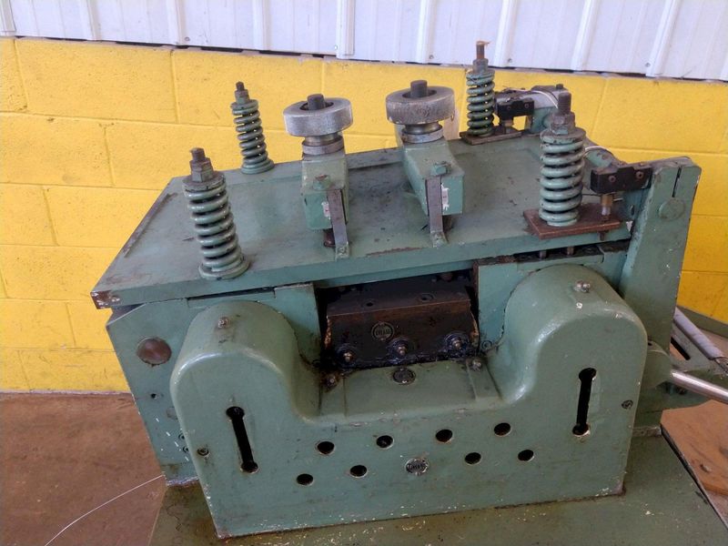 9.8" X .059" AIDA MODEL #LM-2532 9 ROLL POWERED COIL STRIP STRAIGHTENER: STOCK 14441