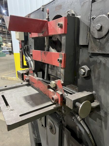 100 TON EDWARDS MODEL #JAWS IV HYDRAULIC IRONWORKER: STOCK #18429