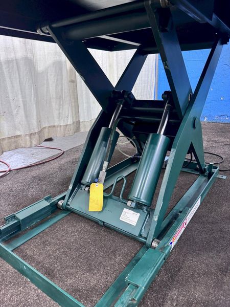 3500 LB SOUTHWORTH MODEL #LS4-36 HYDRAULIC LIFT TABLE : STOCK #78034