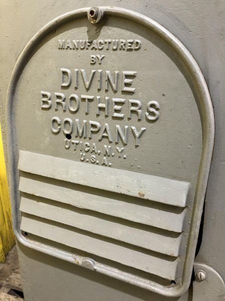 DIVINE BROTHERS MODEL #VCSV-7 BUFFER FINISHING MACHINE: STOCK 13399