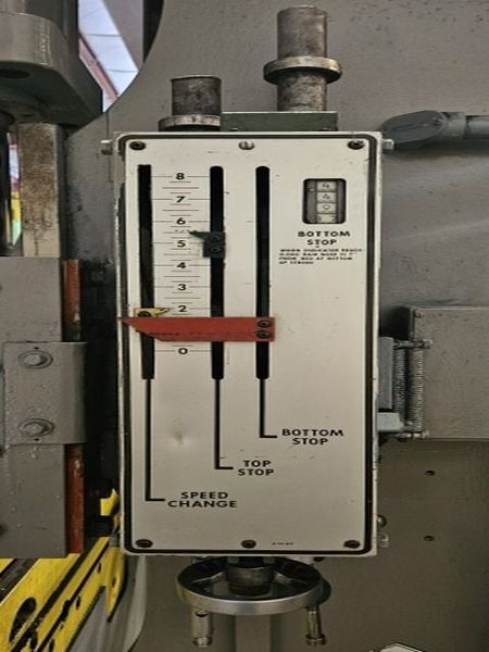 1981 Cincinnati 90CB X 8 Hydraulic Press Brake (#5855)