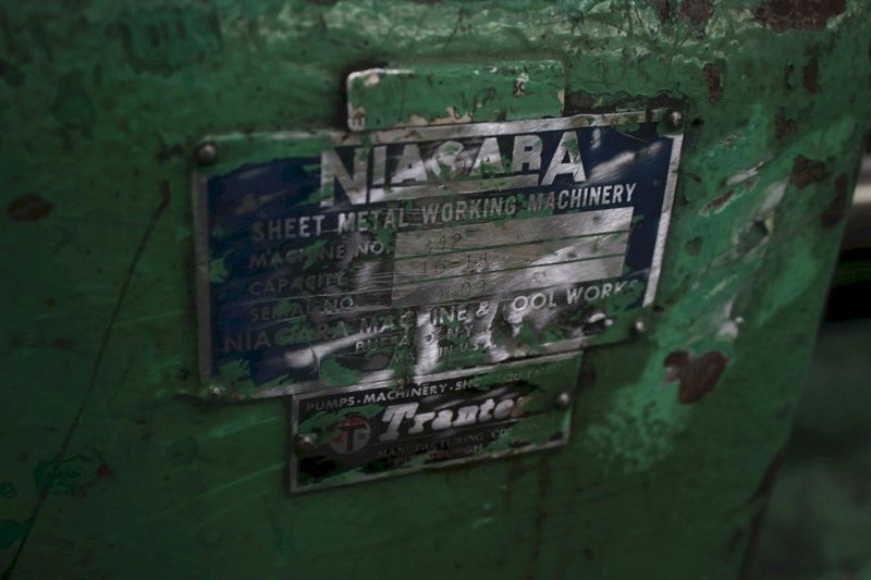 4' X 16 GA NIAGARA INITIAL PINCH TYPE BENDING ROLL: STOCK #75157