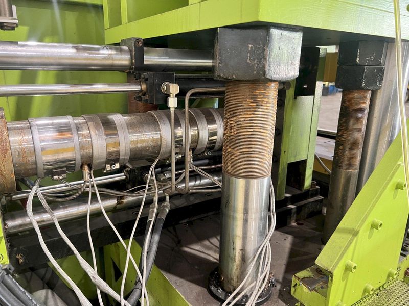 40 TON GLUCO MODEL #HVS40 HORIZONTAL INJECTION MOLDING MACHINE: STOCK #20108