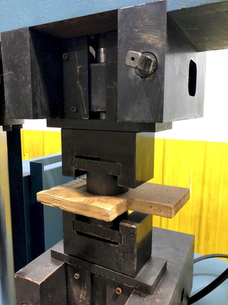 60,000 LBS RIEHLE MODEL #60-HD SERIES PUSH - PULL UNIVERSAL HYDRAULIC TEST STAND: STOCK #16726