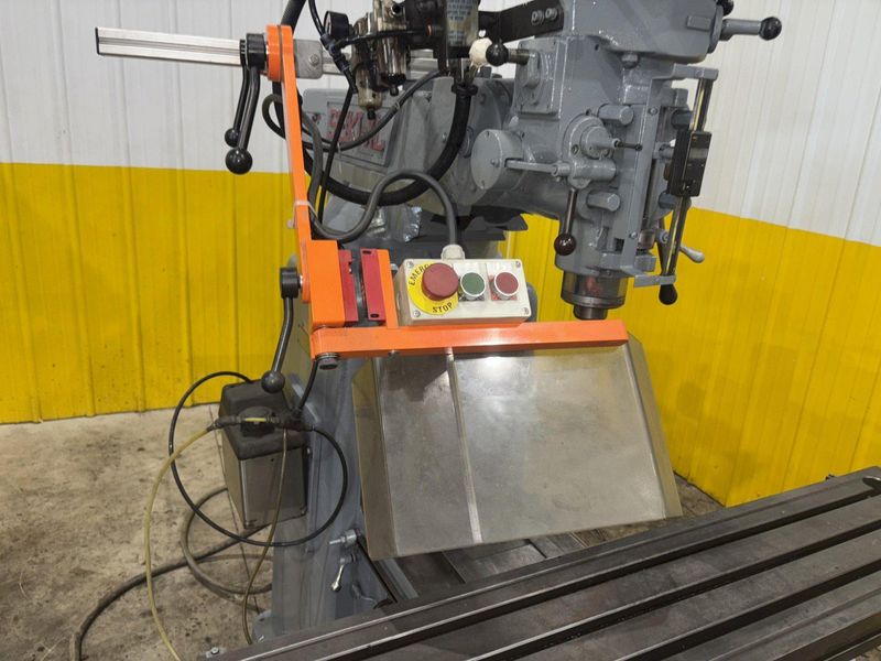 3 HP SEIKI XL MODEL #3VX VARIABLE SPEED VERTICAL RAM TYPE KNEE MILL: YOBRO #23839