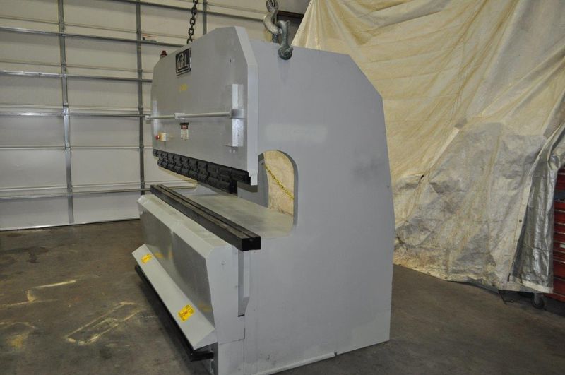 110 TON x 98" GUIFIL HYDRAULIC PRESS BRAKE