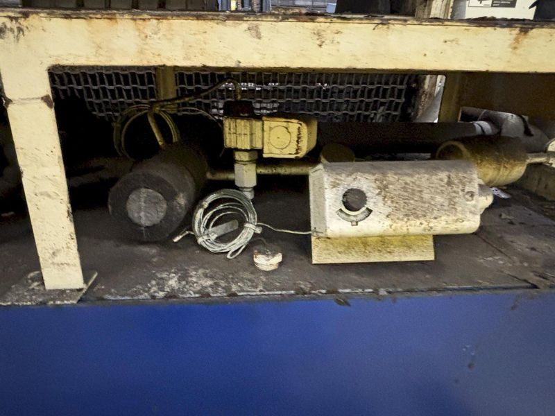 40 GPM BARNES MODEL RMP-25 COMBINATION MAGNETIC SEPERATOR & FABRIC COOLANT FILTERING SYSTEM: STO