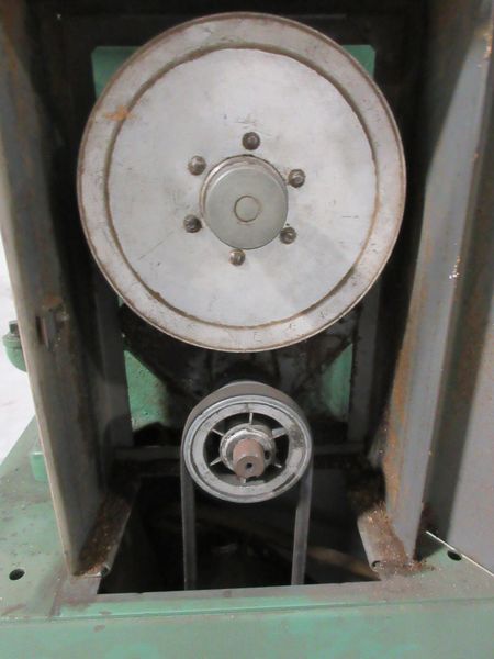 Rockwell/Delta 28-380, 14" Wood and Metal Cutting Vertical Bandsaw- Auction Item