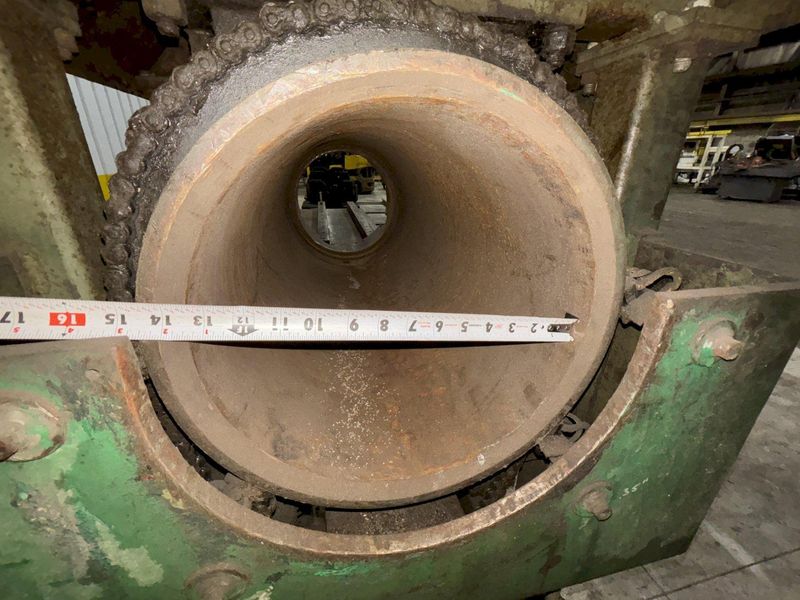 12" HOLLOW SPINDLE DRILCO ROTARY PIPE WELDING POSITIONER W/ MOBILE PIPE STANDS: STOCK #21898