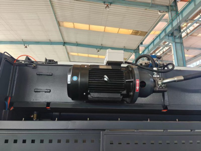 176 Ton, FICOM, #WC67K-176x4000, 157"OAL, 123" BH, 20 HP, 3 axis, Y1, Y2   Our stock number: 7142