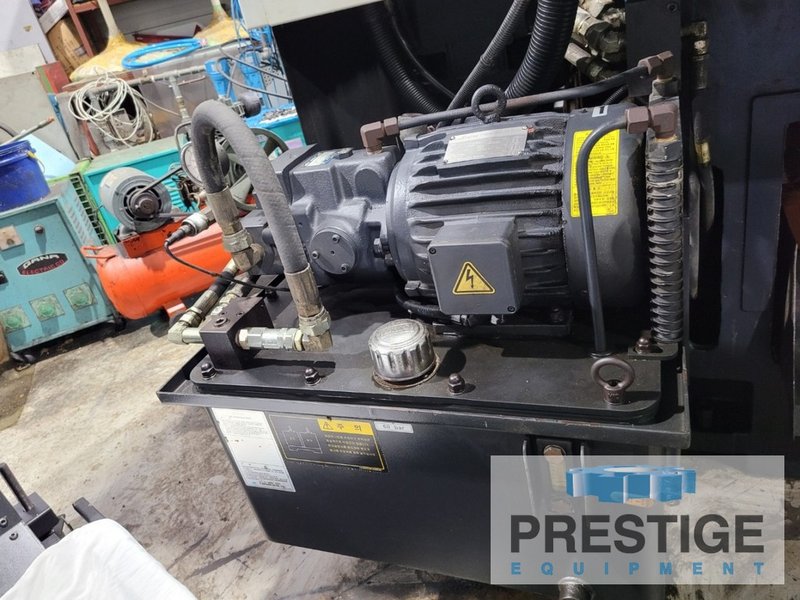 Doosan Puma V550, 28.7" Swing, 24" Chuck, 2,000 RPM, 50 HP, Fanuc 21iTB, #43158