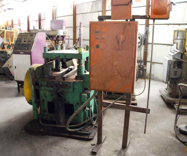 40 Ton x 1" YODER #P-40, 4-Post Cut-Off Press