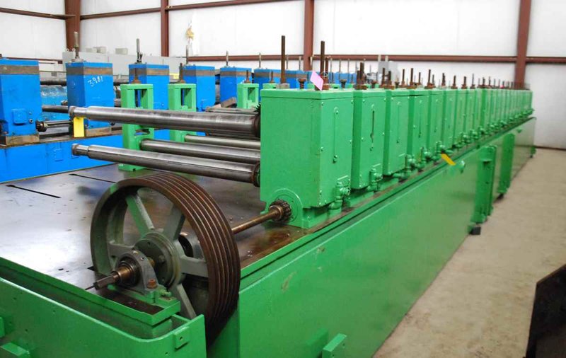 23 Stand x 2-1/2" x 48" ARDCOR Rollformer