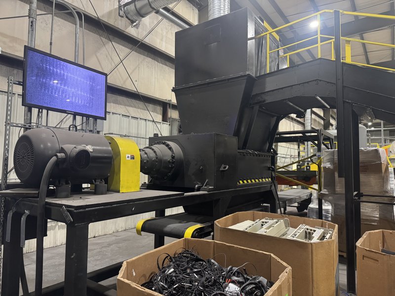 SSI Shredding Systems Model 2400e Shredder, 200 HP, Double Shaft, Refurbished Teeth recently installed, Infeed and Outfeed Belts, Cross Belt Magnet, Exit Belt to Bulk Bag, Torit Cartridge Dust Collector, With Spares