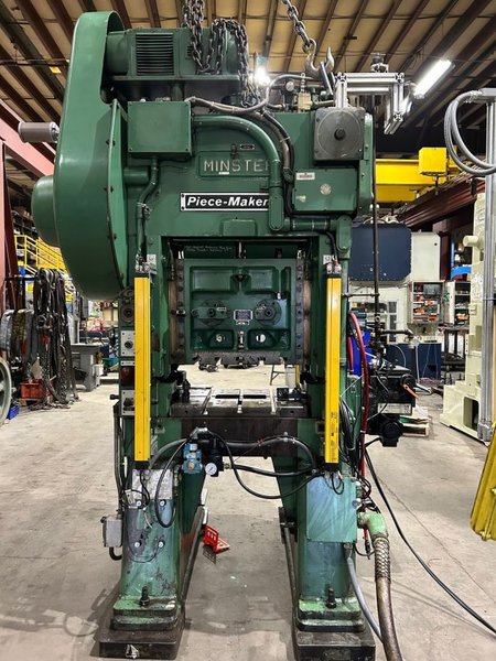 Minster 30 Ton SSDC, Model P2-30-24, S/N 24150, 1" Stroke, 0-500 SPM, 2" Slide Adj, 9.5" SH, STK# 1541