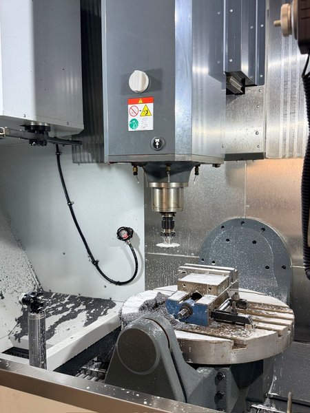 2022 HAAS UMC-1000SS with Only 50 Cutting Hours