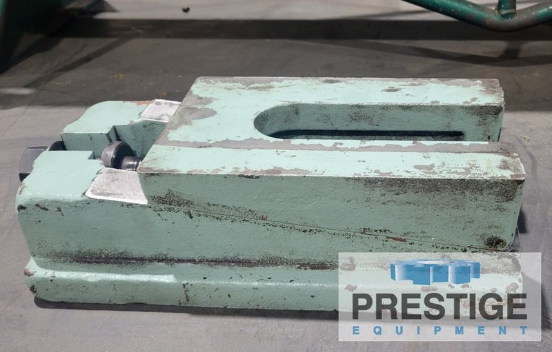 15" x 7" x 4" Leveling Pads, 13.5" x 7" Base, 2" x 7" Anchor Hole Slot, #43502