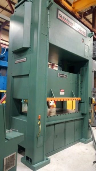 300 Ton Clearing/Niagara SE2-300-84-48UH, 8"Str, 32"SH, 35-70 VSPM, Windows, Flr Std, '96