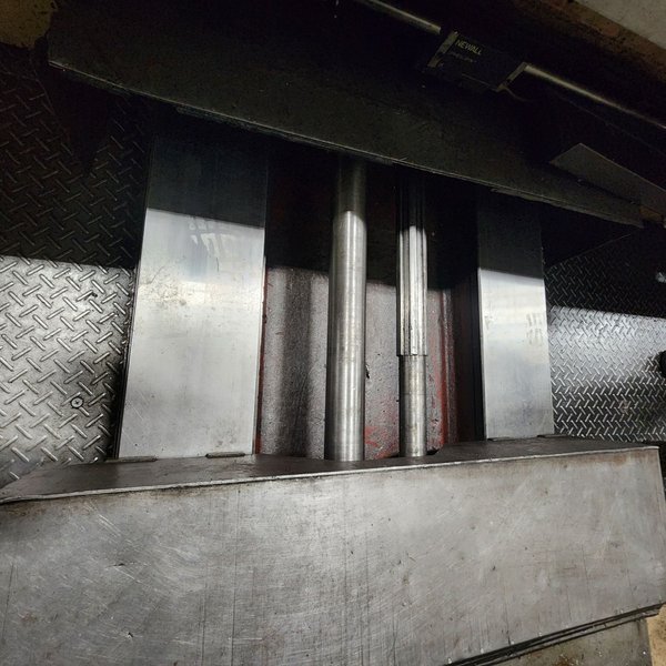 5.12" TOSHIBA BFT-13C-W3 TABLE TYPE HORIZONTAL BORING MILL