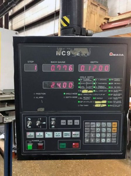 110 TON X 122" AMADA RG 100 PRESS BRAKE
W/NC9EXII 3-AXIS CNC BACKGAUGE
MFG:1992