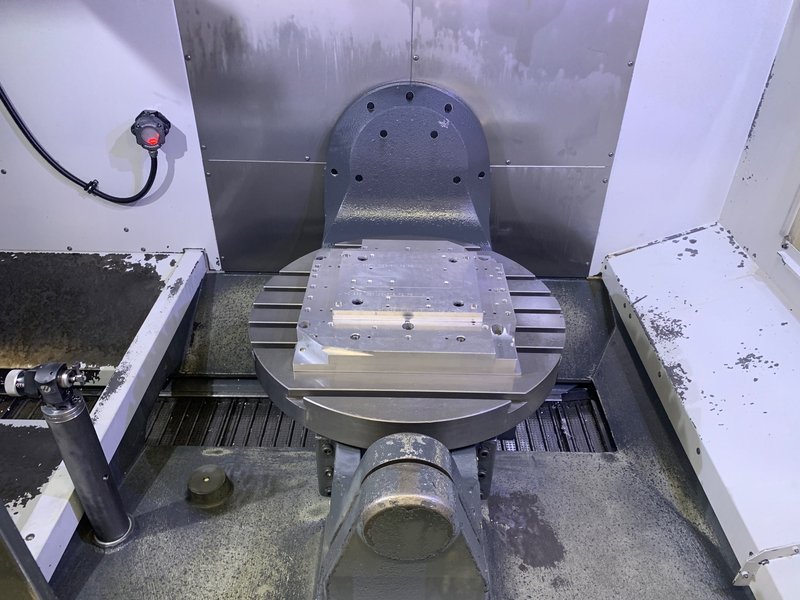2019 HAAS UMC-1000 Universal Machining Center