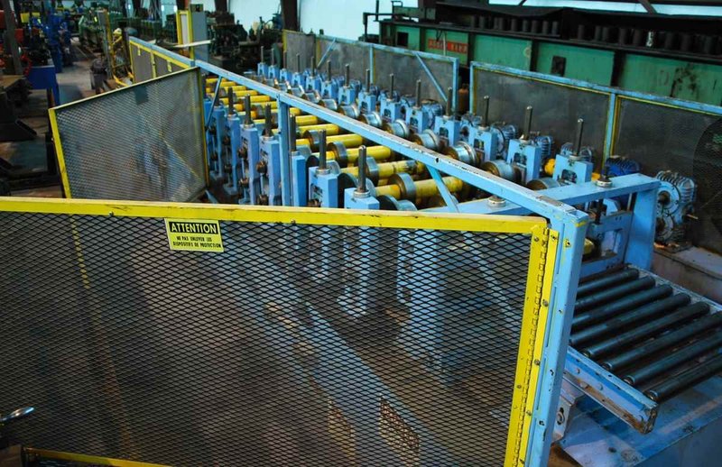14 Stand x 2-1/2" x 42" BRADBURY #415RF Rollformer