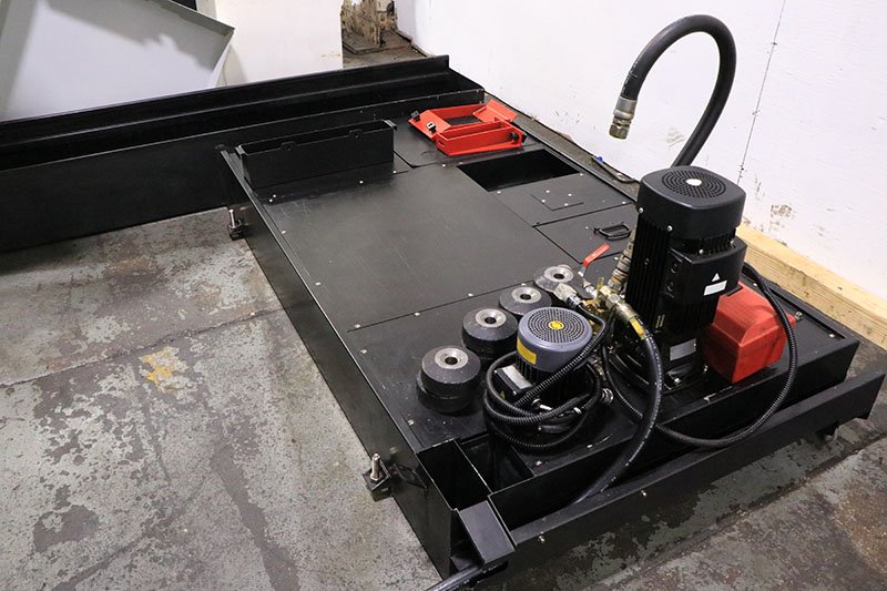 TOYODA WELE AA956 CNC VERTICAL MACHINING CENTER - NEW: 2012