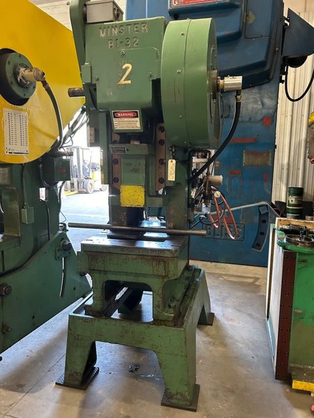 Minster 32 Ton Press, Model B1-32 Fixed Base, S/N 14716, 1.5" Stroke, 400 SPM (fixed), 2.25" Slide Adj, 9.5" SH, STK# 1539