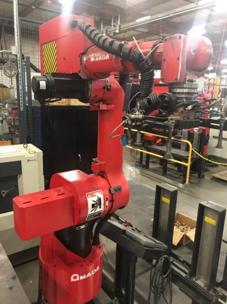 AMADA ASTRO 100MH CNC ROBOT W/ FBDIII 1253 PRECISION PRESS BRAKE
w/AMNC/RML39M BENDING ROBOT, ERX-1210 LOAD/UNLOAD ROBOT
MFG:2001