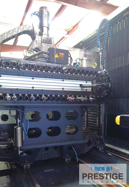 Doosan VFC850LII , Fanuc i Series CNC, X-118" , Y-33", Z-31", 40 ATC, 12K RPM, CAT 40,  Chip Conv, 2015 #43218