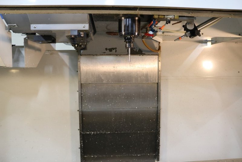 HAAS VF6D/40 VERTICAL MACHINING CENTER, NEW 2006, 15,000 RPM SPINDLE WITH THRU SPINDLE COOLANT
