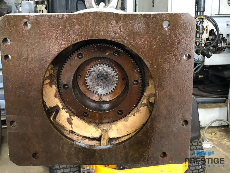TOS Right Angle Head, 28" Length Reach, 50 Taper, .625"" Bolt Holes (From TOS 100A HBM) #29339