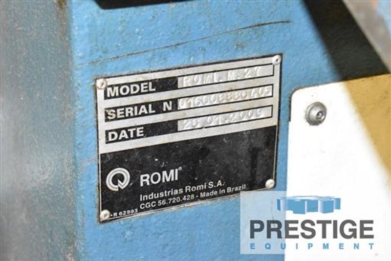 Romi M27 27" x 120", Fanuc 21i-TB, 16" 3-Jaw Chuck, 8-Sta. Turret, Tailstock, Steady Rests, 2009, #32643