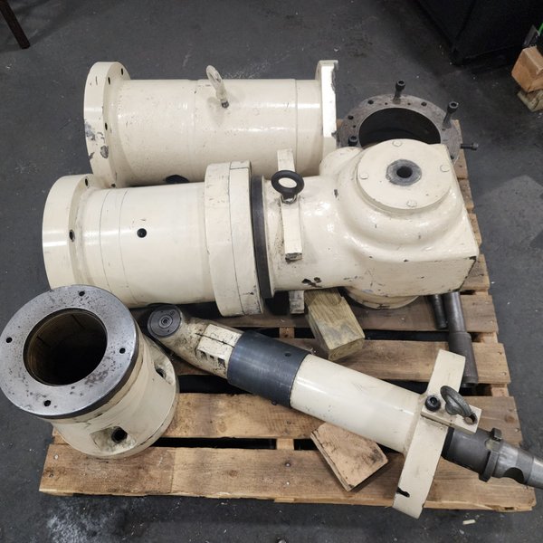 5.12" TOSHIBA BFT-13C-W3 TABLE TYPE HORIZONTAL BORING MILL