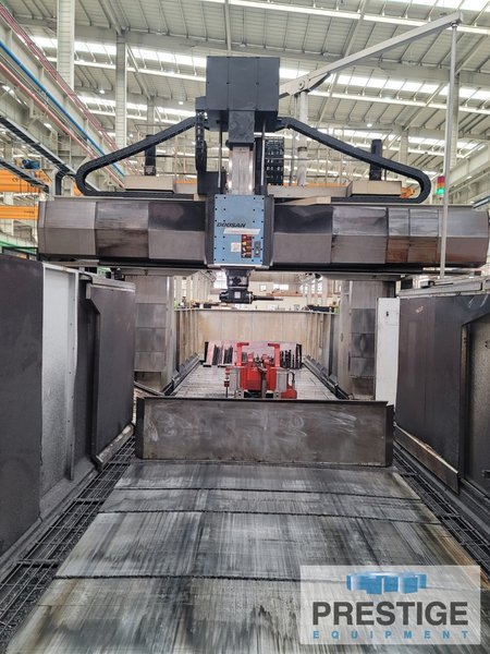 Doosan DCM 3260F Bridge Mill, X-246" Y-145", Fanuc 31iB, 60 ATC, 90 Deg. Head, 125" B/C, 2015, #32837
