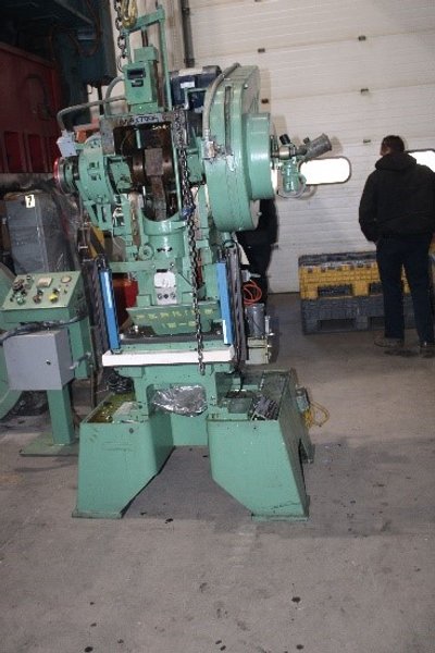 15 Ton Perkins Press, Model 15-S, S/N 36336, 1.5" Stroke, 0-600 SPM, 2.25" Slide Adj, STK# 1423