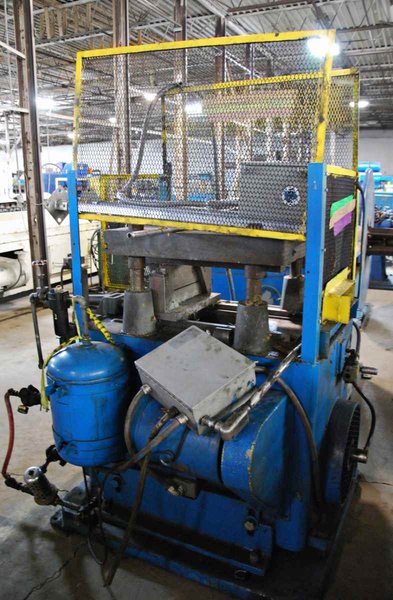 30 Ton x 2-1/2" MICHIGAN ROLL FORM 4-Post Flying Cut-Off