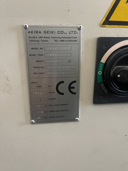 2007 AKIRA SEIKI PERFORMA V5A-XP VERTICAL MACHINING CENTER