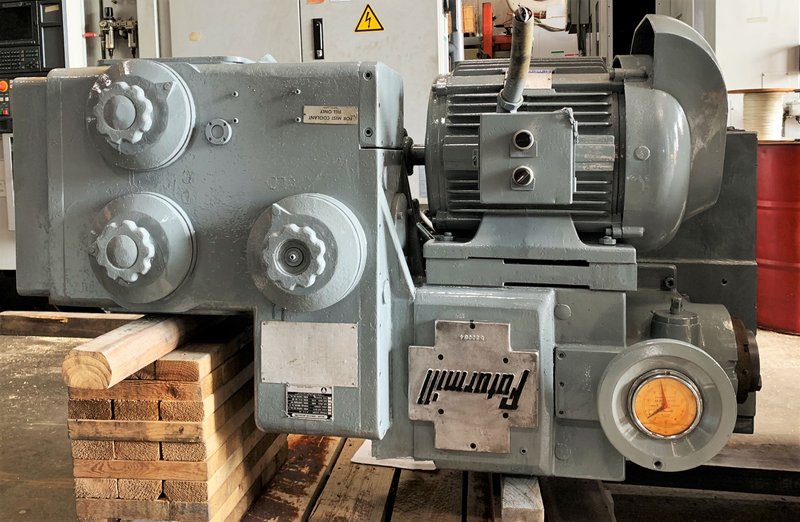 Futurmill DT-8-18-30, 53-900 RPM, NMTB #50 Taper, 7" Quill Dia., 8" Travel #29187