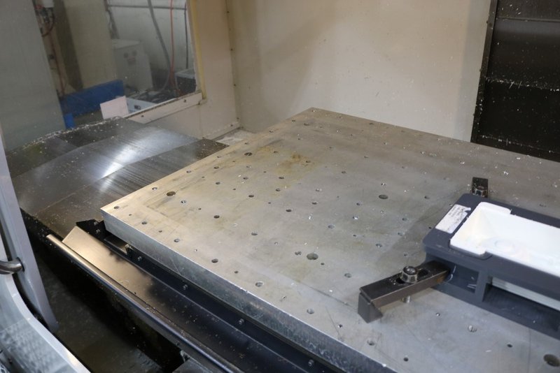 HAAS VF6D/40 VERTICAL MACHINING CENTER, NEW 2006, 15,000 RPM SPINDLE WITH THRU SPINDLE COOLANT