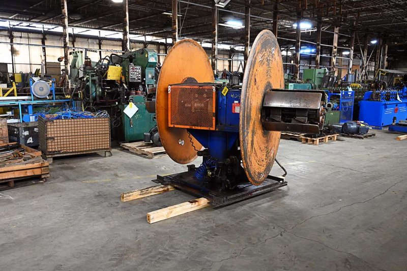 10,000 Lb. x 24" KENT Double Uncoiler