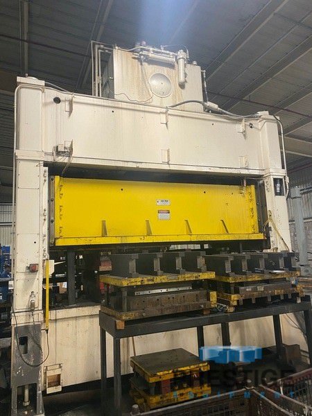 200 Ton Eagle SH4-200-140-80, 140" x 80" bed, 12" stroke, 24" shut height, 2004 #30689