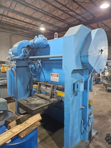 80 Ton, CYRIL BATH, #80-3-6, mechanical, 8' x 3/16", 8'AOL, 6'6"BH, PFOBG, 1978   Our stock number: 7209