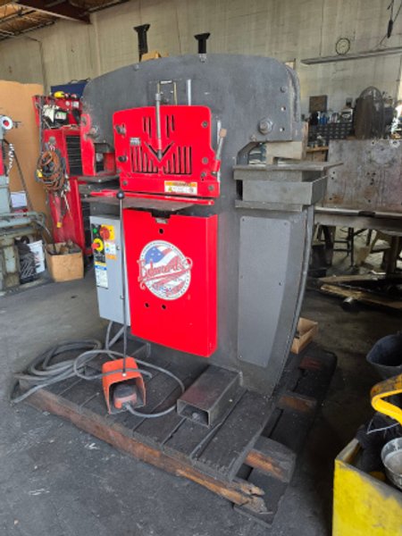 4" x 4" x 1/4", EDWARDS, 55 Ton, Hydraulic, 5 HP, 3 phase, notcher, 2014