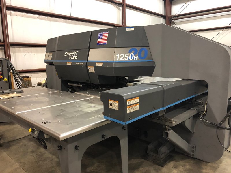 22 Ton Strippit 1250H 20, 4' X 8', 2000, #16961