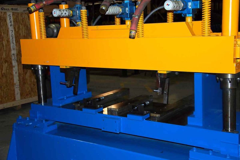 35 Ton x 3" BRADBURY 4-Post Air Cut-Off Press