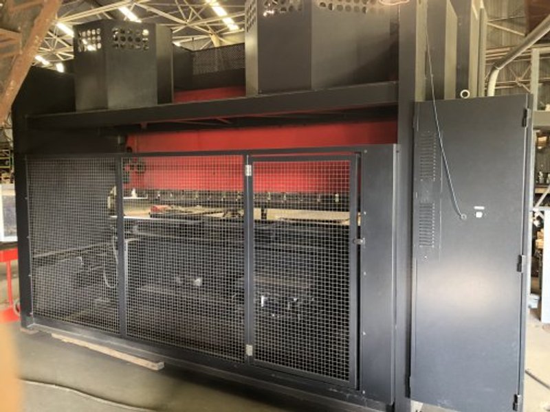 243 TON X 168.5" AMADA HDS2204NT ELECTRIC/HYDRAULIC CNC PRESS BRAKE
MFG: 2013