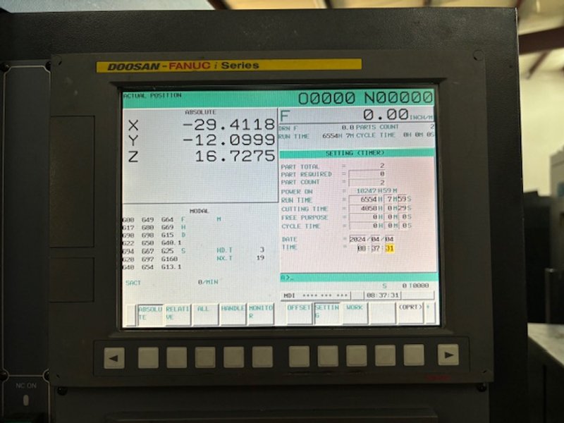 DOOSAN MYNX 5400/40, 40.21.21", 8000 RPM, 30 SMTC, 20 HP, Cat 40, Box Ways, TSC, Chip, Low Hours