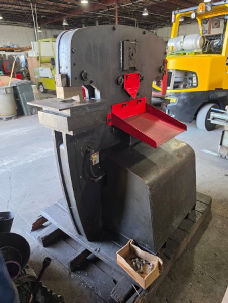 4" x 4" x 1/4", EDWARDS, 55 Ton, Hydraulic, 5 HP, 3 phase, notcher, 2014