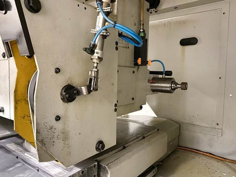 JONES & SHIPMAN SUPREMA EASY 650 M UNIVERSAL I.D./O.D. CYLINDRICAL GRINDER, NEW 2011 INSATLEED 2012, 2-OD AND 1-ID SPINDLE DESIGN